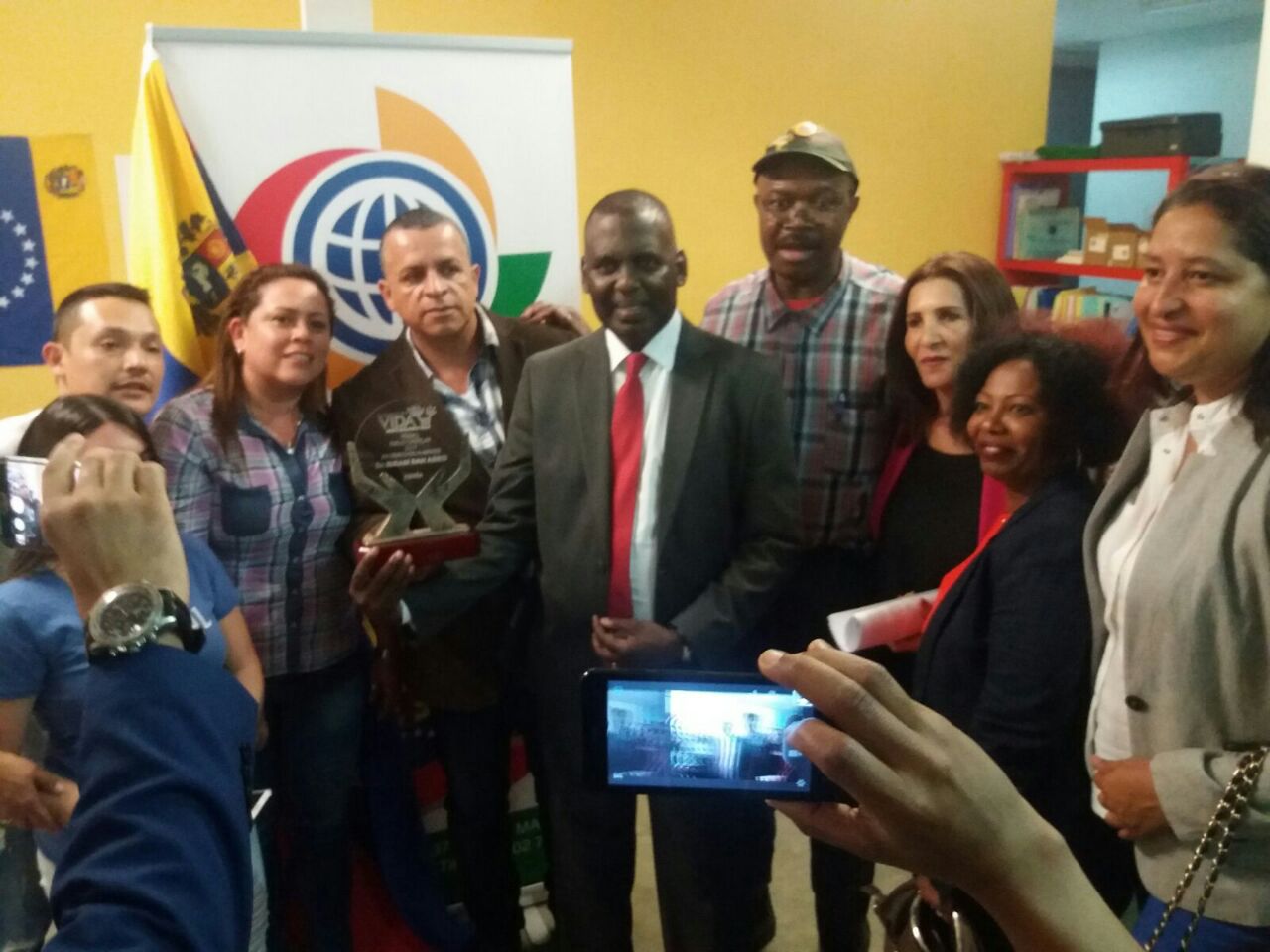 Le leader abolitionniste Biram Dah ABEID distingué en Espagne par le Prix Emilio CASTELAR Le leader abolitionniste Biram Dah ABEID distingué en Espagne par le Prix Emilio CASTELAR