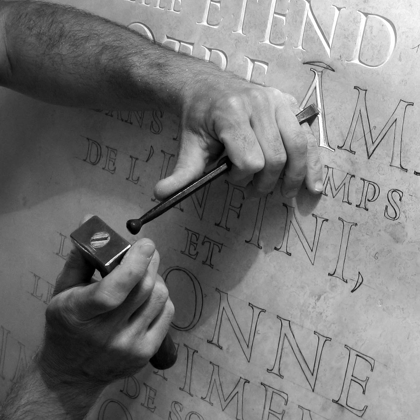 Distribution des feuilles d’examens infalsifiables sur toute l’étendue du territoire national Distribution des feuilles d’examens infalsifiables sur toute l’étendue du territoire national