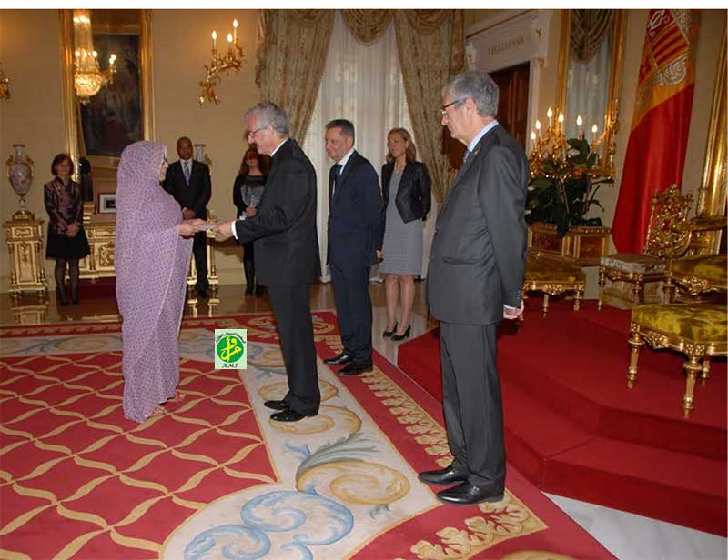 Notre ambassadrice auprès de la Principauté d'Andorre Notre ambassadrice auprès de la Principauté d'Andorre