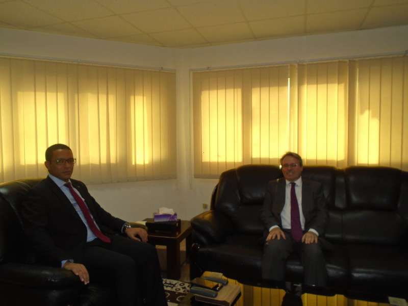 Le ministre du Pétrole, de l’Energie et des Mines reçoit l’ambassadeur de France Le ministre du Pétrole, de l’Energie et des Mines reçoit l’ambassadeur de France