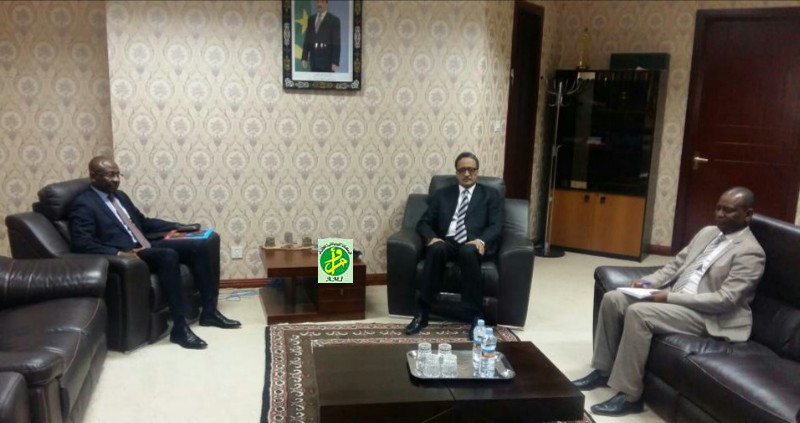 Le ministre des Affaires étrangères reçoit le Représentant-Résident de l’UNICEF Le ministre des Affaires étrangères reçoit le Représentant-Résident de l’UNICEF