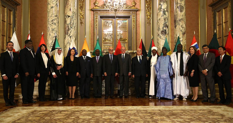 Notre ambassadeur au Pérou présente ses lettres de créances Notre ambassadeur au Pérou présente ses lettres de créances