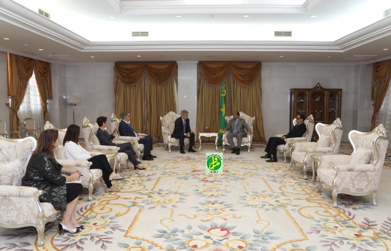 Le Président de la République reçoit le ministre espagnol des affaires étrangères et de la coopération Le Président de la République reçoit le ministre espagnol des affaires étrangères et de la coopération