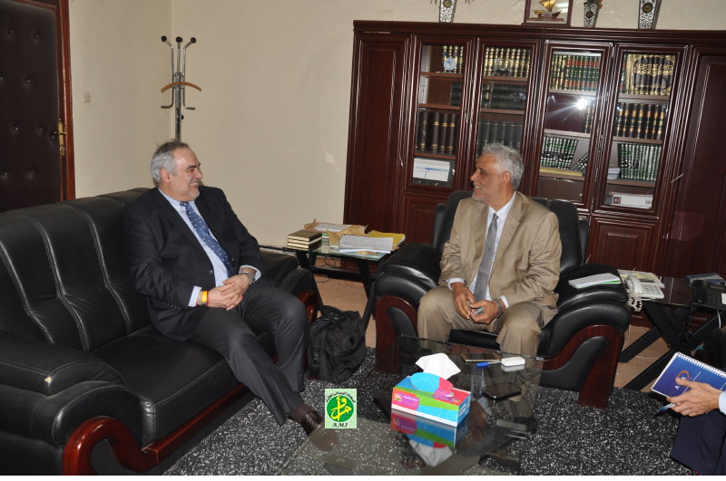 Le ministre de la justice reçoit le représentant résident de la Banque Mondiale Le ministre de la justice reçoit le représentant résident de la Banque Mondiale