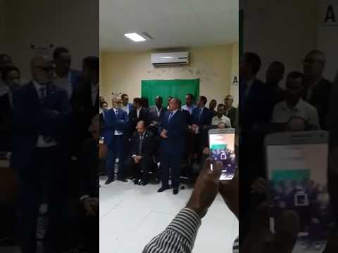 M'Rabih sanglote lors de ses adieux aux agents de l'ANRTPS