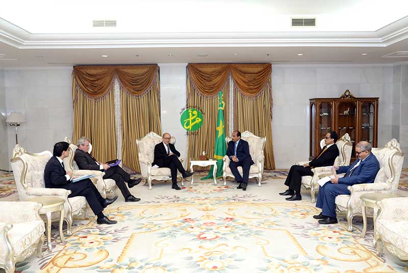 Le Président de la République reçoit le ministre français des affaires étrangères Le Président de la République reçoit le ministre français des affaires étrangères