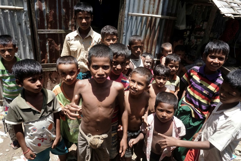 "Nous n'avons d'humain que le nom": le désespoir des Rohingyas birmans des camps
