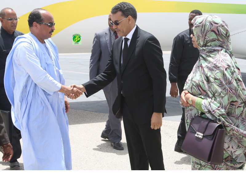 Terrible expression du wali de Nouadhibou devant Aziz… Terrible expression du wali de Nouadhibou devant Aziz…