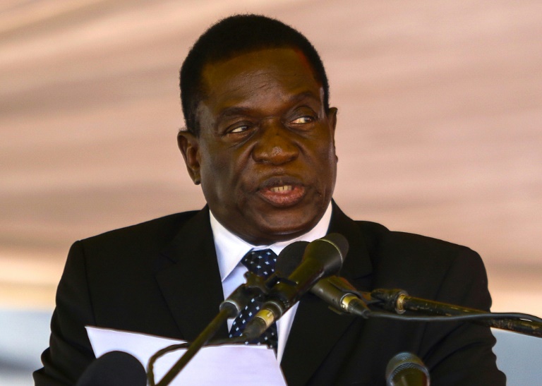 Zimbabwe: Mnangagwa de retour, arrestations dans l'entourage de Mugabe