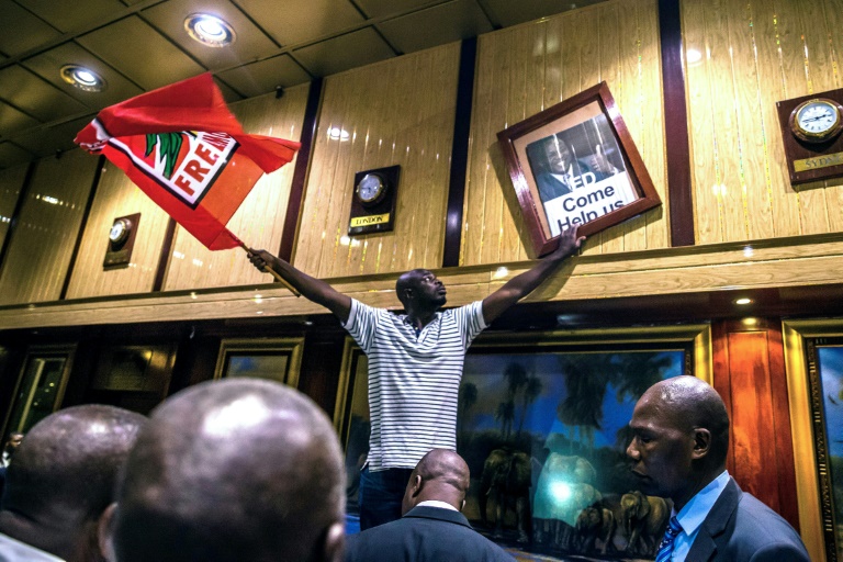 Mugabe parti, le Zimbabwe entre dans une nouvelle ère