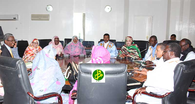 La commission de la justice discute de l'Assemblée Nationale le projet de loi fixant les modalités de recomposition du conseil constitutionnel La commission de la justice discute de l'Assemblée Nationale le projet de loi fixant les modalités de recomposition du conseil constitutionnel