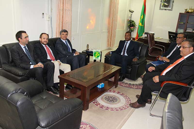 Le ministre de la jeunesse et des sports reçoit le chef de la mission de l'Union Européenne en Mauritanie