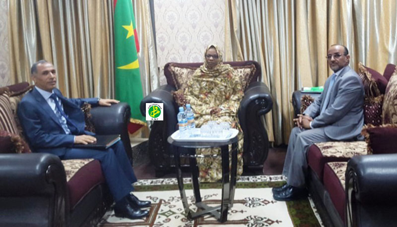 La ministre déléguée reçoit l'ambassadeur de Tunisie en Mauritanie