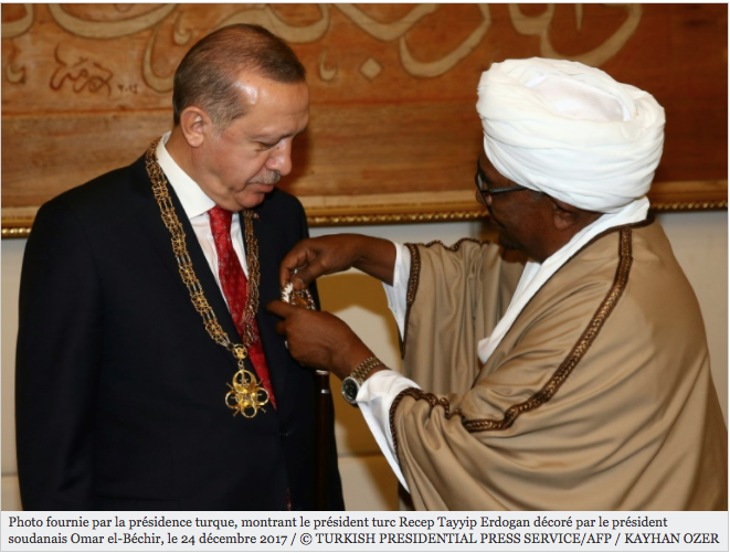 Première visite d'Erdogan au Soudan, signature d'accords commerciaux et militaires