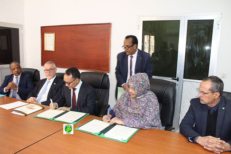 Signature d’un protocole d’accord Mauritanie-FAO pour une force d'intervention anti acridienne (FIRO)