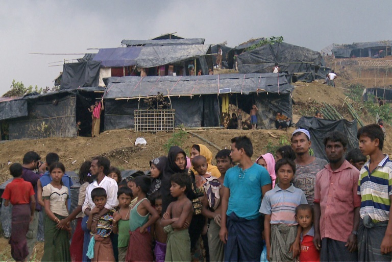 Le Bangladesh commence à déplacer les Rohingyas avant la mousson
