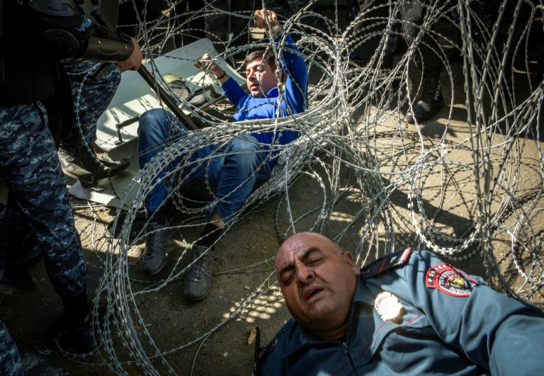 En Arménie, la colère gronde contre le futur Premier ministre