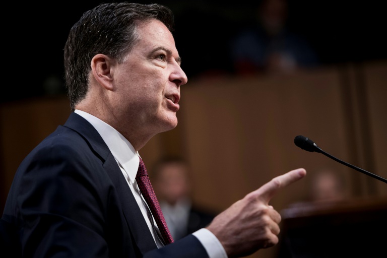 Trump présente une "menace significative pour l'Etat de droit", selon Comey