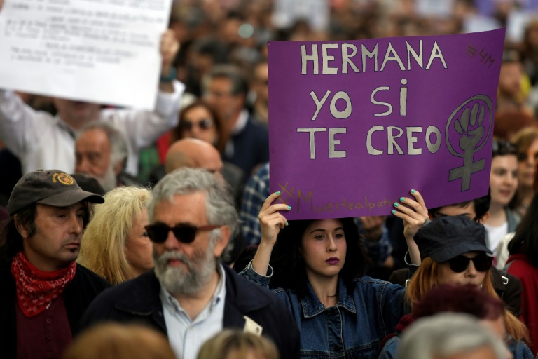 Manifestation à Madrid contre "la culture du viol" après le procès de "la meute"