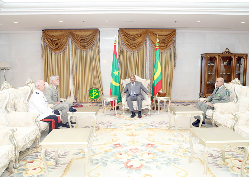 Le Président de la République reçoit le président du comité militaire de l’OTAN Le Président de la République reçoit le président du comité militaire de l’OTAN