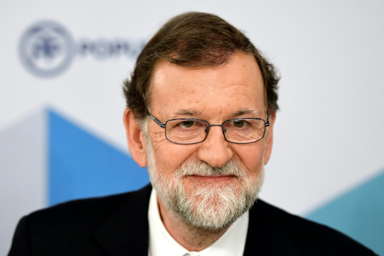 Espagne: Rajoy dit quitter "définitivement" la politique