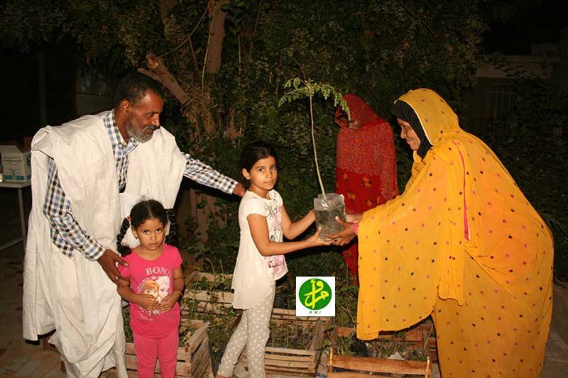 Distribution d'une quantité d'arbre du Moringa aux populations dans la moughataa de Tevragh Zeina