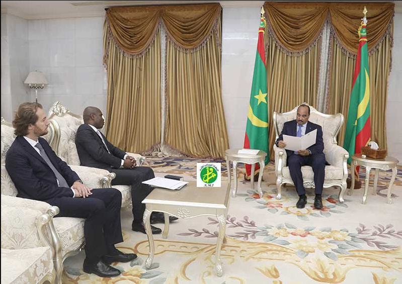 Le Président de la République reçoit un envoyé spécial du président congolais Le Président de la République reçoit un envoyé spécial du président congolais