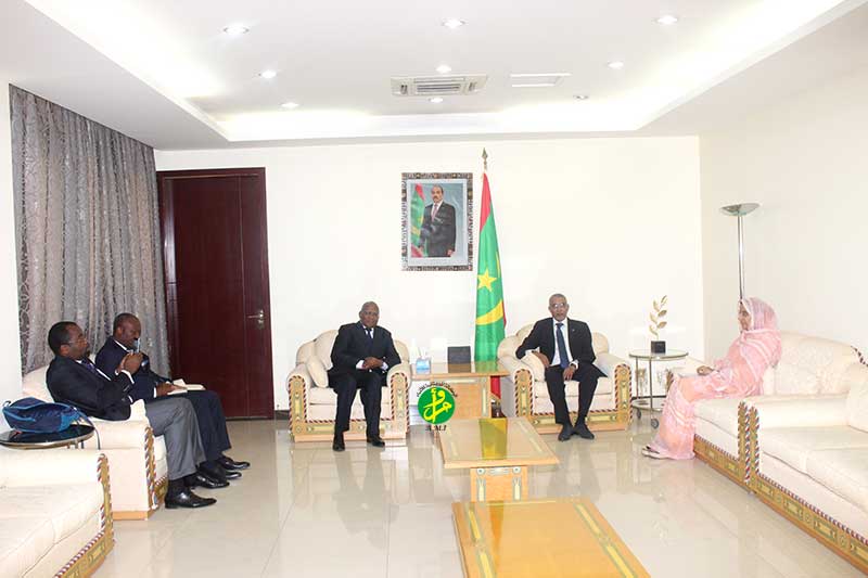 Le Premier ministre reçoit l'ambassadeur de la République du Congo