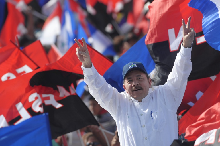 Nicaragua: le président Ortega écarte toute démission