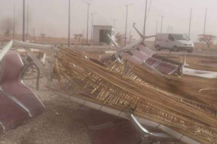 La tempête détruit le point de passage entre l'Algérie et la Mauritanie