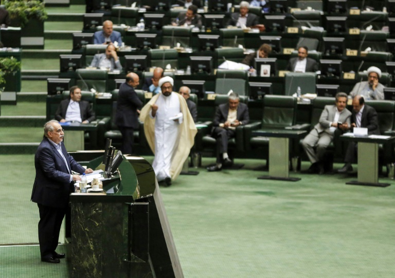 Iran: nouveau revers pour Rohani après le limogeage du ministre de l'Economie