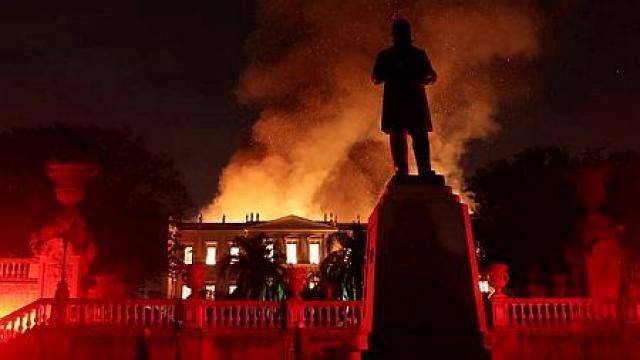 Brésil: un incendie ravage le Musée National de Rio de Janeiro
