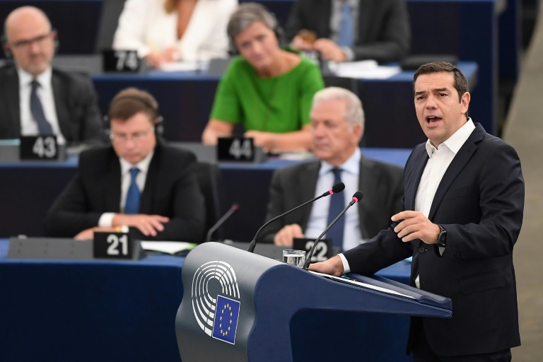 Au Parlement européen, Tsipras alerte sur "le monstre du populisme"