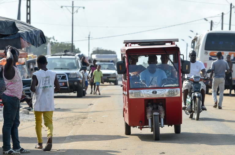 Côte d'Ivoire: des voiturettes solaires pour remplacer les taxis-brousse