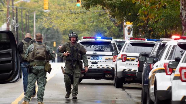 Suspect de la fusillade de Pittsburgh: antisémite, lourdement armé et inconnu des autorités