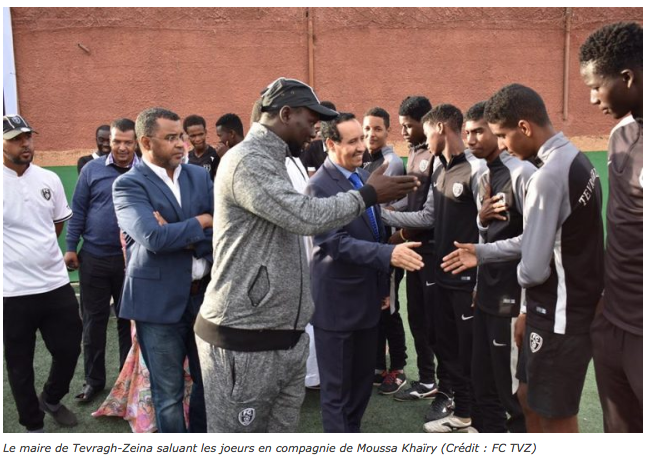 Le Maire Taleb Mahjoub visite l’Académie Méga-Foot et FC Tevragh-Zeina
