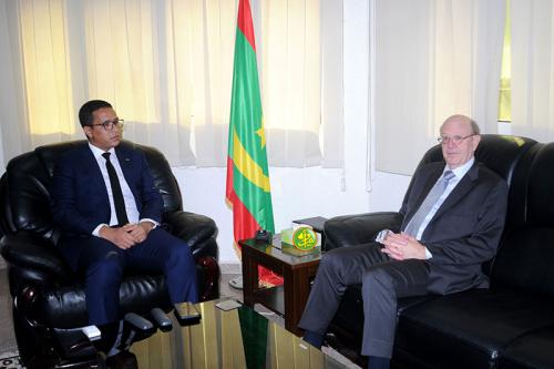 Le ministre du Pétrole reçoit l’ambassadeur d’Afrique du Sud