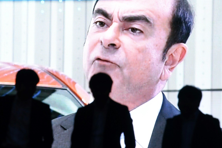 Carlos Ghosn, inculpé au Japon, reste en prison