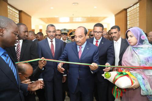 Le Président de la République ouvre l’exposition organisée en marge de la conférence des « Mauritanides »