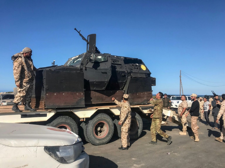 Libye: violents combats près de Tripoli, appel de l'ONU à une trêve ignoré