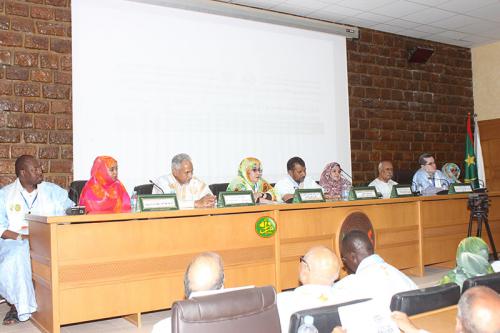 Colloque sur le rôle de l’intellectuel dans le renforcement de la paix Colloque sur le rôle de l’intellectuel dans le renforcement de la paix