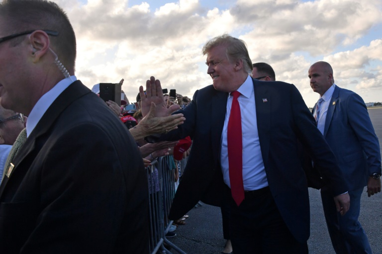 Après l'enquête russe, une ténor démocrate appelle à destituer Trump