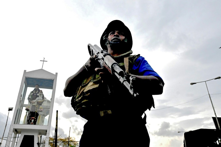 le Sri Lanka décrète l'état d'urgence et traque les islamistes responsables