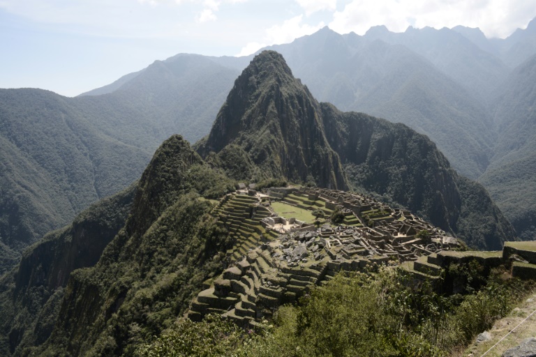 Pérou: l'accès des touristes à Machu Picchu va être limité