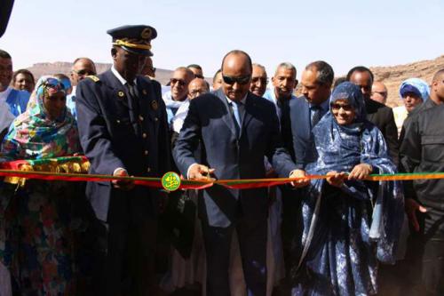 Le Président de la République inaugure le barrage de Wad Seguelil dans la wilaya de l'Adrar