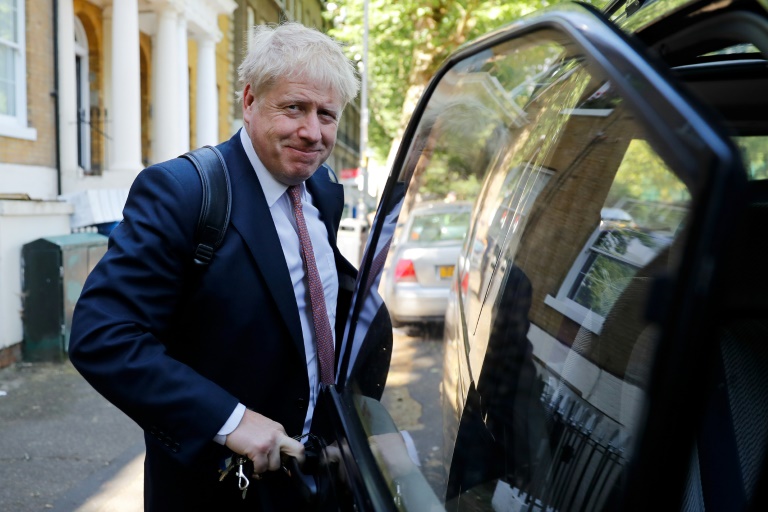 Royaume-Uni: Boris Johnson sur la route de Downing Street
