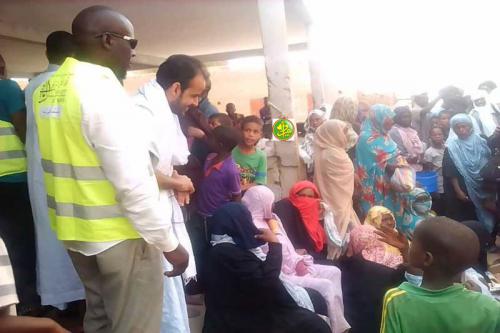Le candidat Mohamed Lemine El Mourteji préside un meeting à Ouad Naga