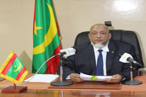 Décret présidentiel chargeant le ministre de la fonction publique des missions du ministre de la culture
