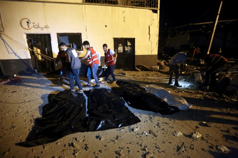 Libye: un raid aérien fait un carnage dans un centre pour migrants, au moins 40 morts