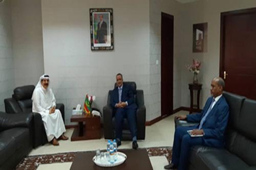 Le ministre des affaires étrangères s’entretient avec l’ambassadeur de l’État du Koweït Le ministre des affaires étrangères s’entretient avec l’ambassadeur de l’État du Koweït